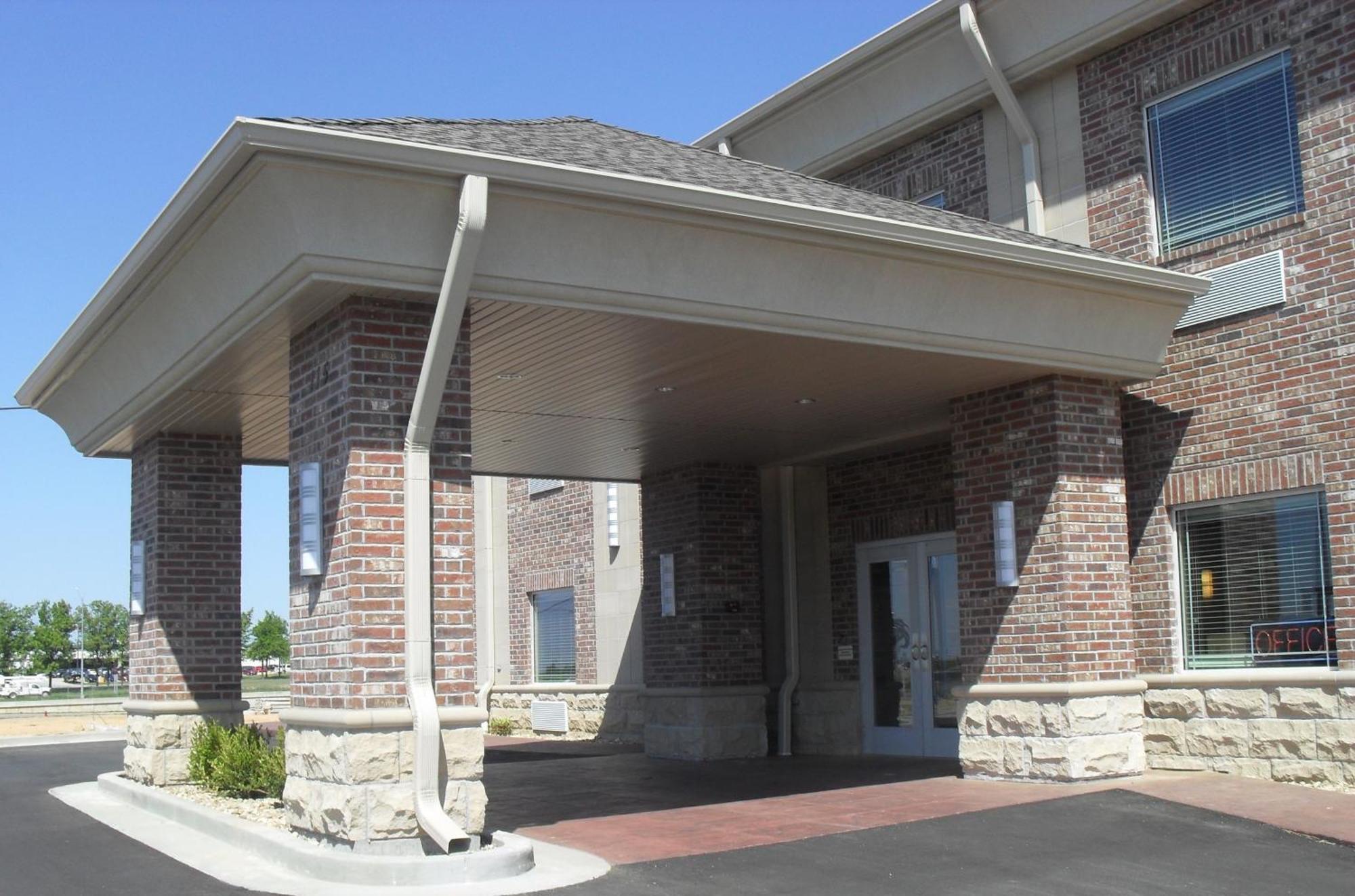 Bell'S Extended Stay And Suites Saint Robert Exterior foto