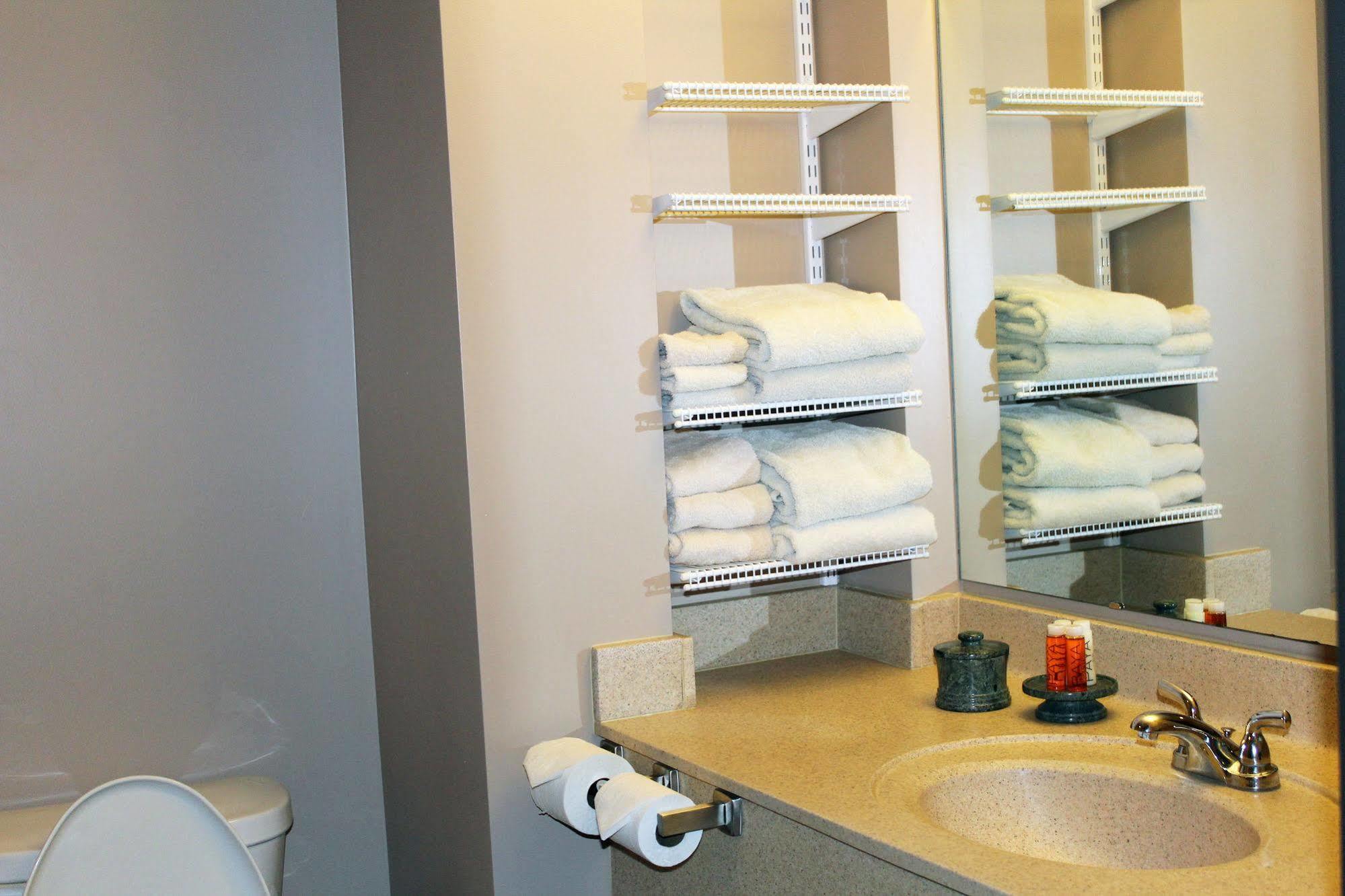 Bell'S Extended Stay And Suites Saint Robert Exterior foto